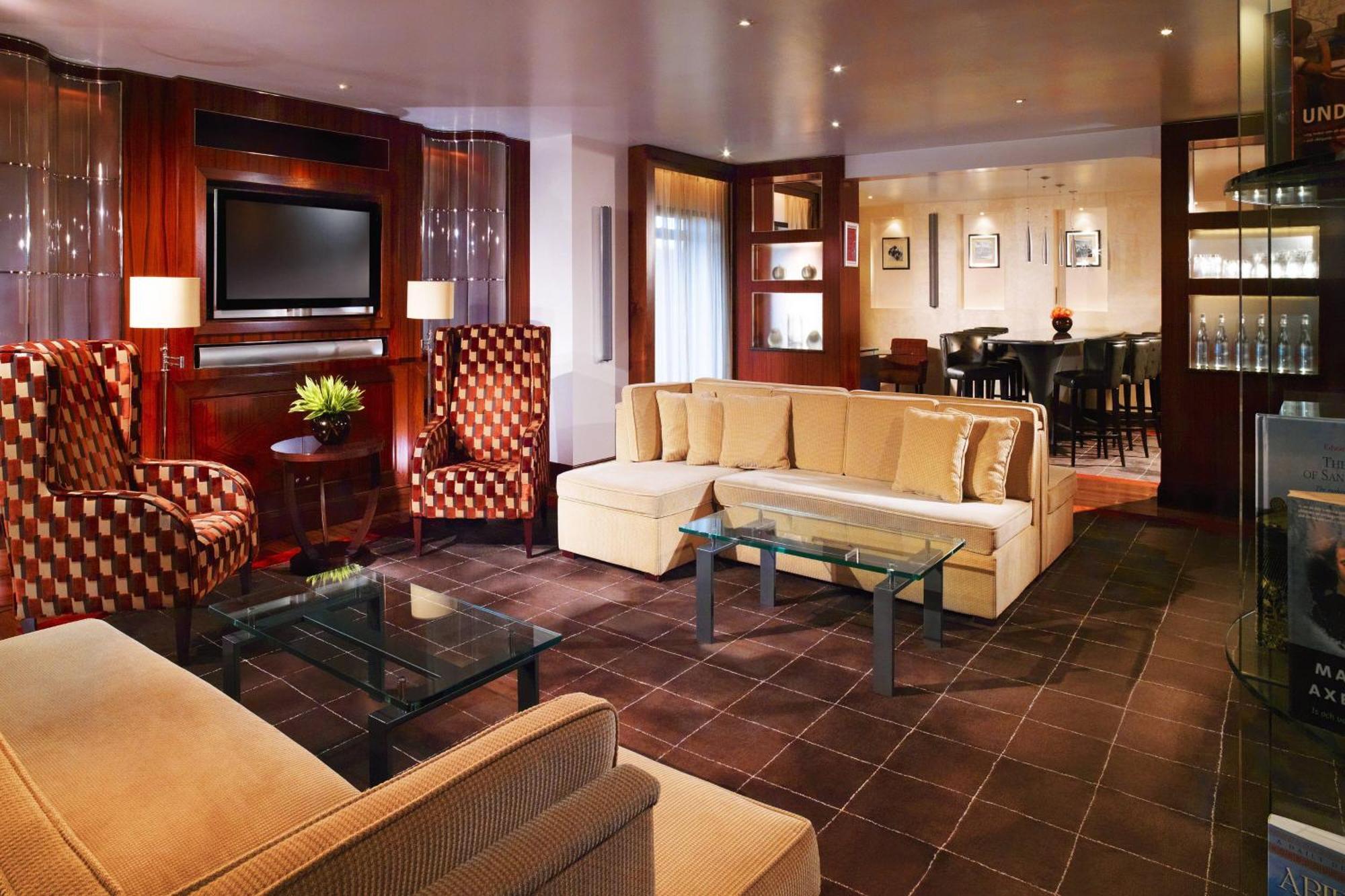 Sheraton Skyline Hotel London Heathrow Hillingdon Eksteriør bilde
